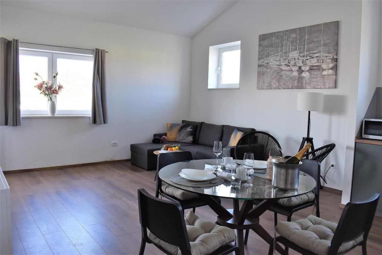 Apartment Aci Marina Rab Banjol Екстер'єр фото